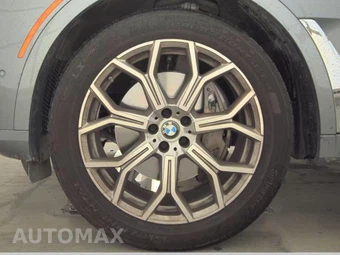 2025 BMW X7 xDrive40i – miniatura 9