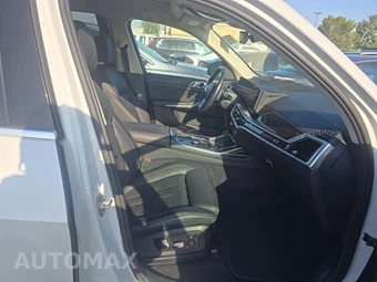 2025 BMW X7 xDrive40i – miniatura 8