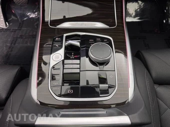 2025 BMW X7 xDrive40i - miniatura 19