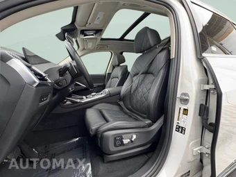 2025 BMW X7 xDrive40i - miniatura 28