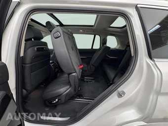 2025 BMW X7 xDrive40i - miniatura 33