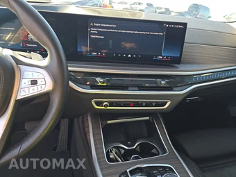 2025 BMW X7 xDrive40i – miniatura 11