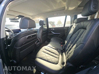 2025 BMW X7 xDrive40i – miniatura 13