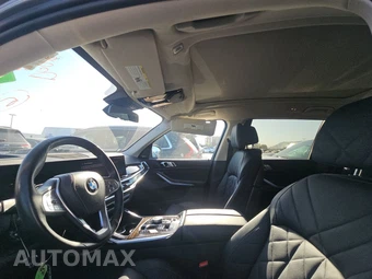 2025 BMW X7 xDrive40i – miniatura 15