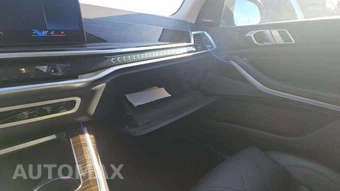 2025 BMW X7 xDrive40i – miniatura 26