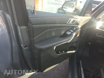 2025 BMW X7 xDrive40i – miniatura 9