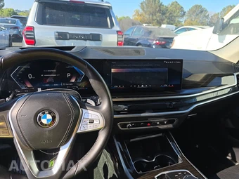 2025 BMW X7 xDrive40i – miniatura 11