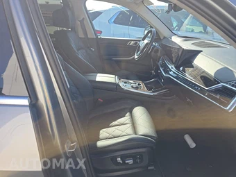 2025 BMW X7 xDrive40i – miniatura 8