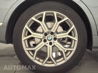 2025 BMW X7 xDrive40i – miniatura 11