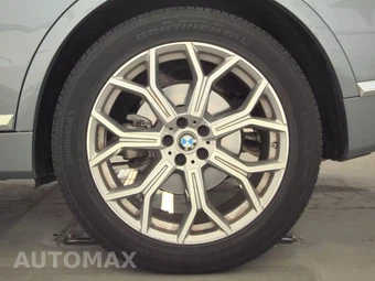 2025 BMW X7 xDrive40i – miniatura 12