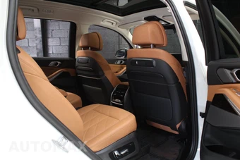 2025 BMW X7 xDrive40i – miniatura 41