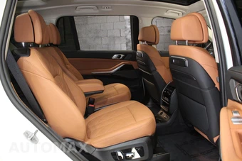 2025 BMW X7 xDrive40i – miniatura 42