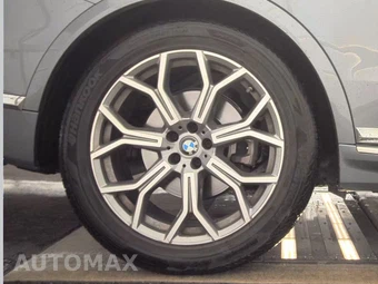 2025 BMW X7 xDrive40i - miniatura 11