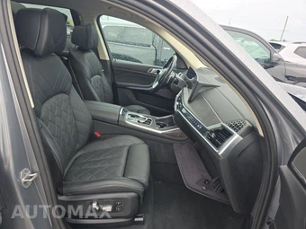 2025 BMW X7 xDrive40i - miniatura 14