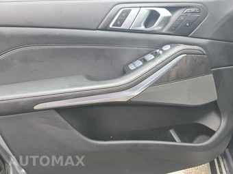 2025 BMW X7 xDrive40i - miniatura 15