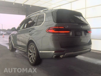 2025 BMW X7 xDrive40i - miniatura 8