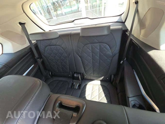 2025 BMW X7 xDrive40i - miniatura 14