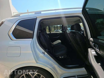 2025 BMW X7 xDrive40i - miniatura 17