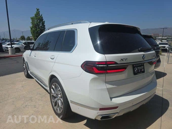 2025 BMW X7 xDrive40i - miniatura 2