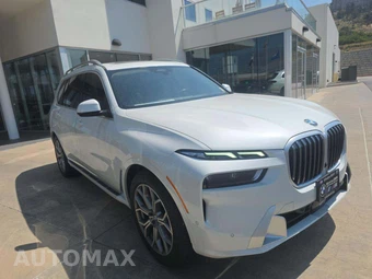 2025 BMW X7 xDrive40i - miniatura 4