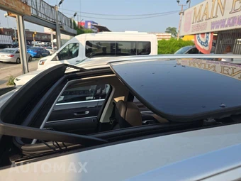 2025 BMW X7 xDrive40i - miniatura 12
