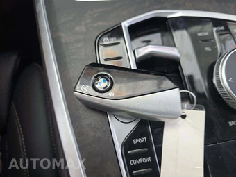 2025 BMW X7 xDrive40i - miniatura 8