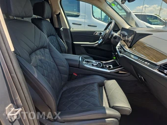 2025 BMW X7 xDrive40i – miniatura 14