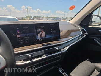 2025 BMW X7 xDrive40i – miniatura 17