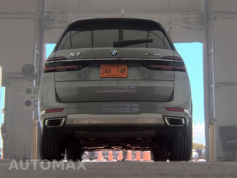 2025 BMW X7 xDrive40i – miniatura 7