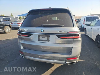 2025 BMW X7 xDrive40i – miniatura 5