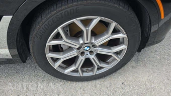 2025 BMW X7 xDrive40i – miniatura 31