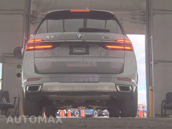 2025 BMW X7 xDrive40i – miniatura 7