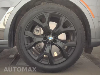 2025 BMW X7 xDrive40i – miniatura 10