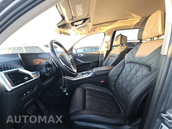 2025 BMW X7 xDrive40i – miniatura 13