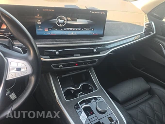 2025 BMW X7 xDrive40i - miniatura 11