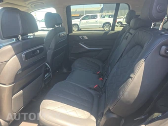 2025 BMW X7 xDrive40i - miniatura 13