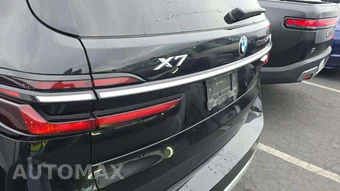 2025 BMW X7 xDrive40i - miniatura 30