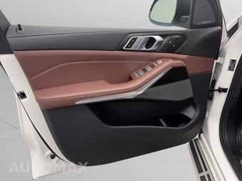 2025 BMW X7 xDrive40i - miniatura 23