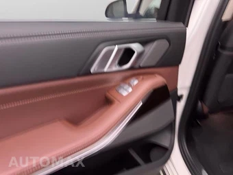 2025 BMW X7 xDrive40i - miniatura 33