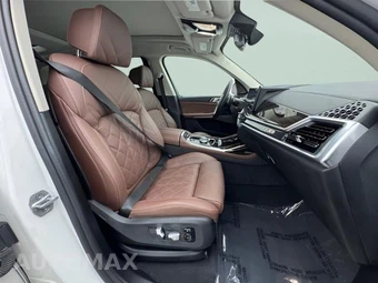 2025 BMW X7 xDrive40i - miniatura 35
