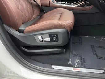 2025 BMW X7 xDrive40i - miniatura 36