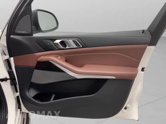 2025 BMW X7 xDrive40i - miniatura 37