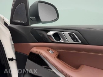 2025 BMW X7 xDrive40i - miniatura 38