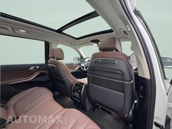 2025 BMW X7 xDrive40i - miniatura 39