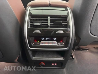 2025 BMW X7 xDrive40i - miniatura 41