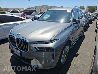 2025 BMW X7 xDrive40i