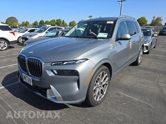 2025 BMW X7 xDrive40i