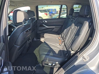 2025 BMW X7 xDrive40i – miniatura 13