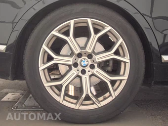 2025 BMW X7 xDrive40i - miniatura 11
