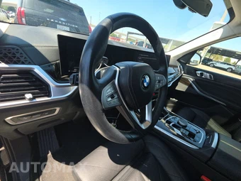 2025 BMW X7 xDrive40i - miniatura 16